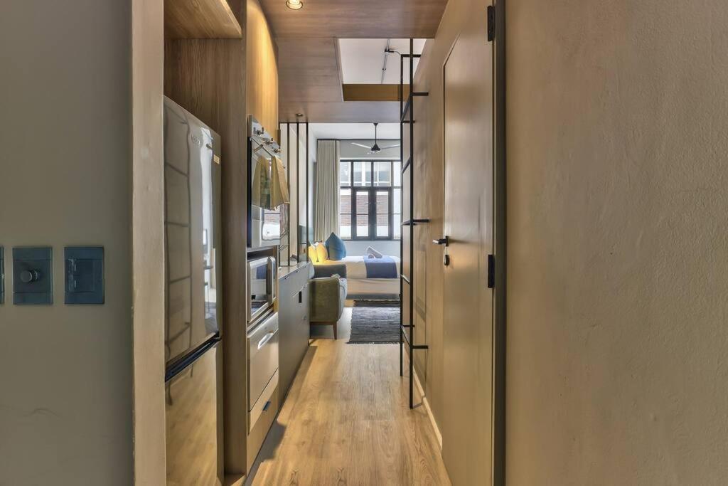 Luxury Urban Living In The East At The Harri Apartment *
