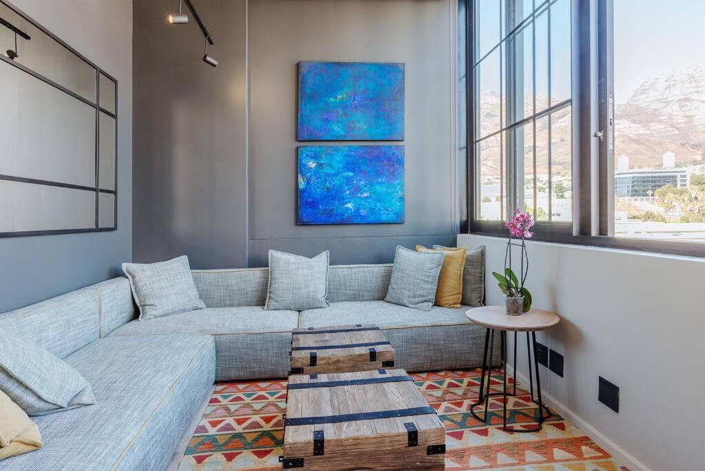 Luxury Urban Living In The East At The Harri Apartment