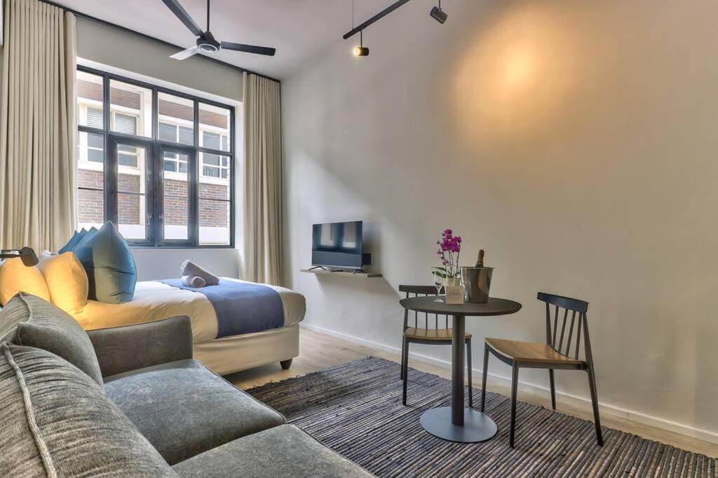 Luxury Urban Living In The East At The Harri * Cape Town