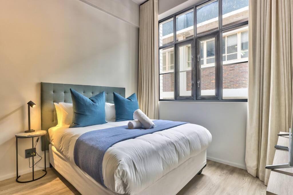 Luxury Urban Living In The East At The Harri Apartment Cape Town